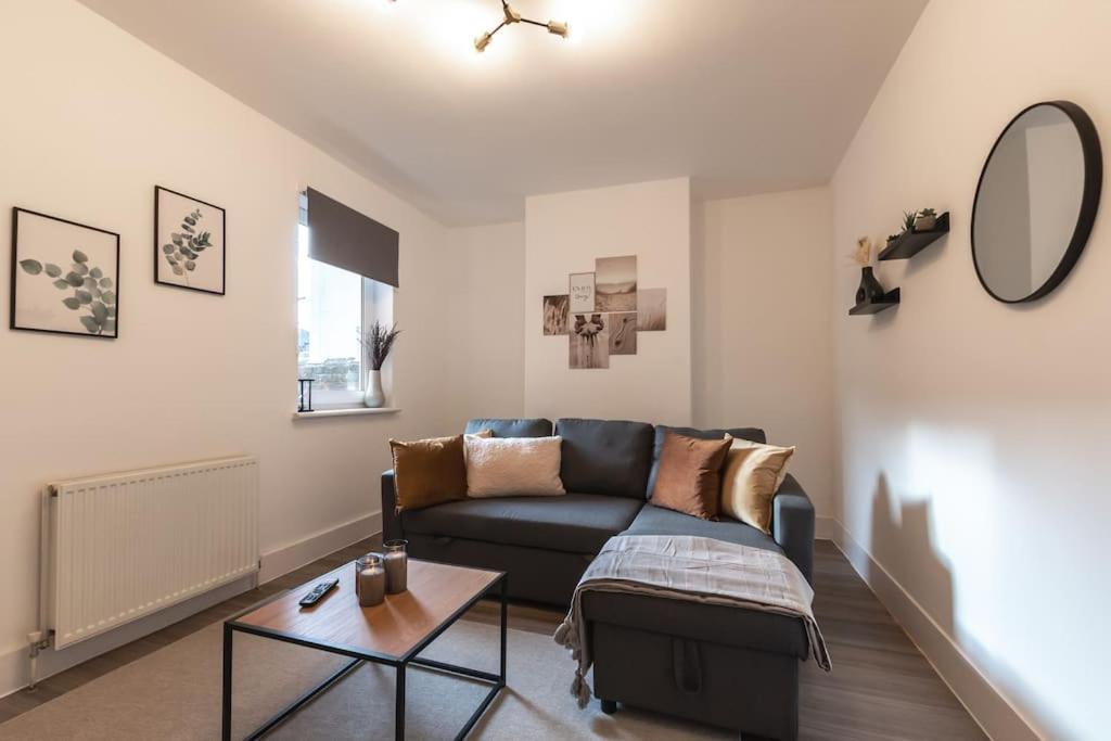 Beautiful 4 Bedroom House Reading Buitenkant foto